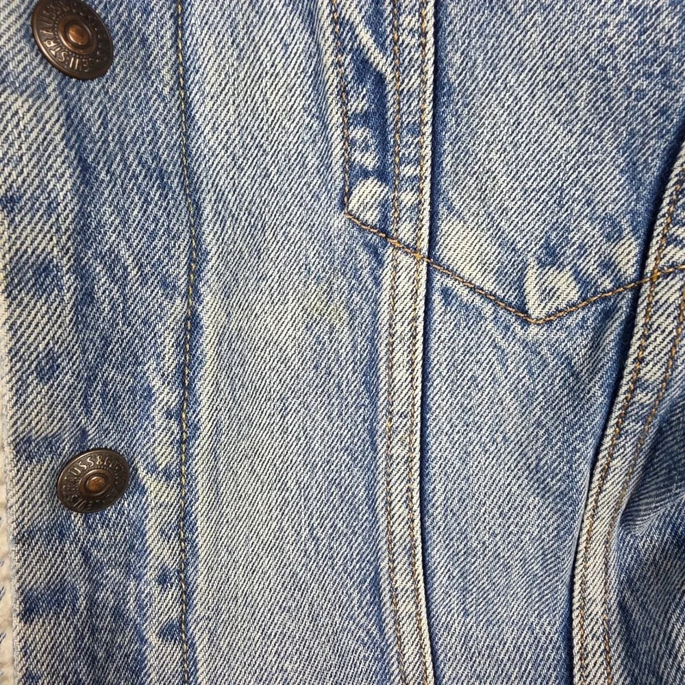 Levi's Vintage Sherpa Lined Denim Trucker Jacket Mens‎ Small Blue Jean Outerwear
